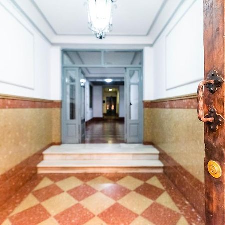 Wekey Homes San Miguel Con Patio, Centro Ciudad Granada Eksteriør billede