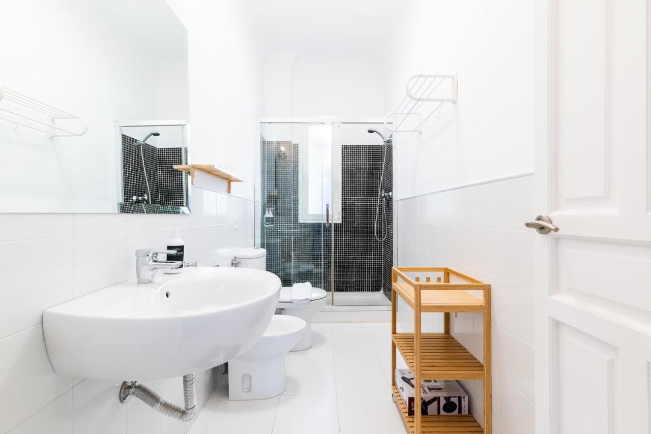 Wekey Homes San Miguel Con Patio, Centro Ciudad Granada Eksteriør billede